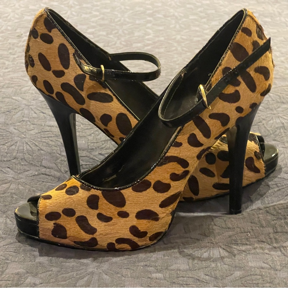Steve Madden Leopard Heels!